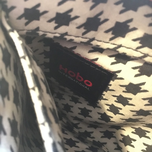 Black HOBO International wallet - Picture 4 of 4